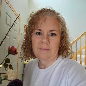 Meet your Posher, Lori